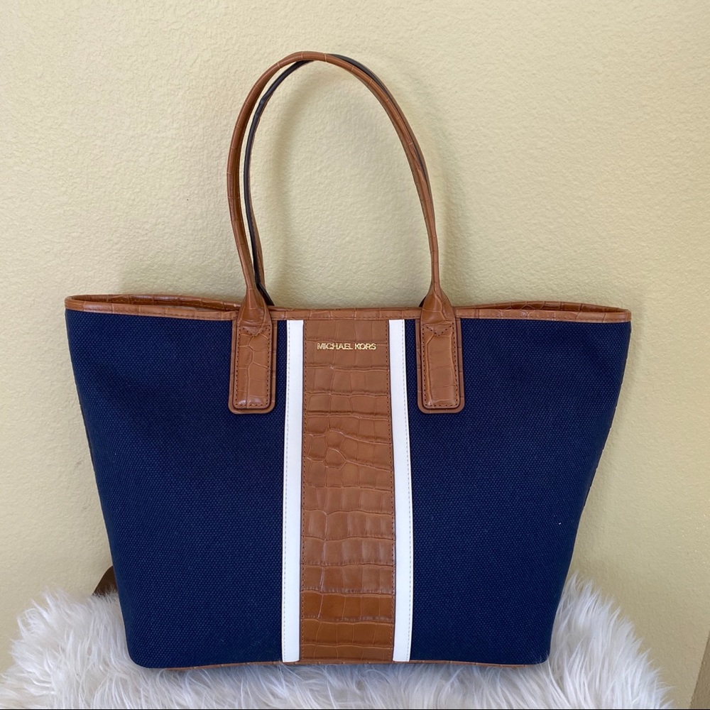 Michael Kors large Greenwich LG EW shoulder tote - Picture 13 of 16